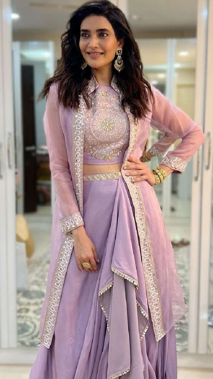 Karishma Tanna delivers two stunning looks in pink, perfect for mehendi  parties | WeddingSutra