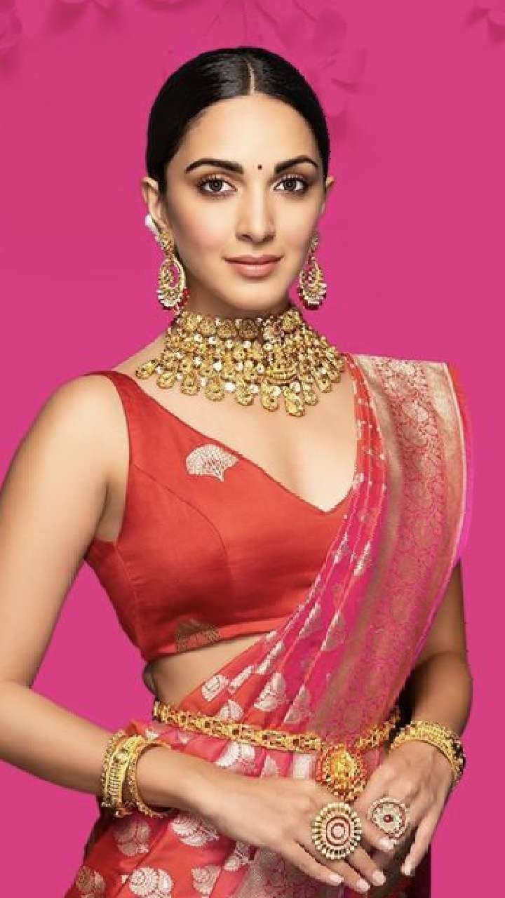 1228 Kiara Advani's inspired Red Lehenga – Shama's Collection