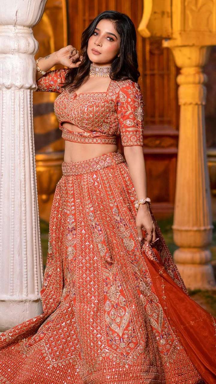 Buy Top designer Wedding Collections - Falguni Shane Peacock