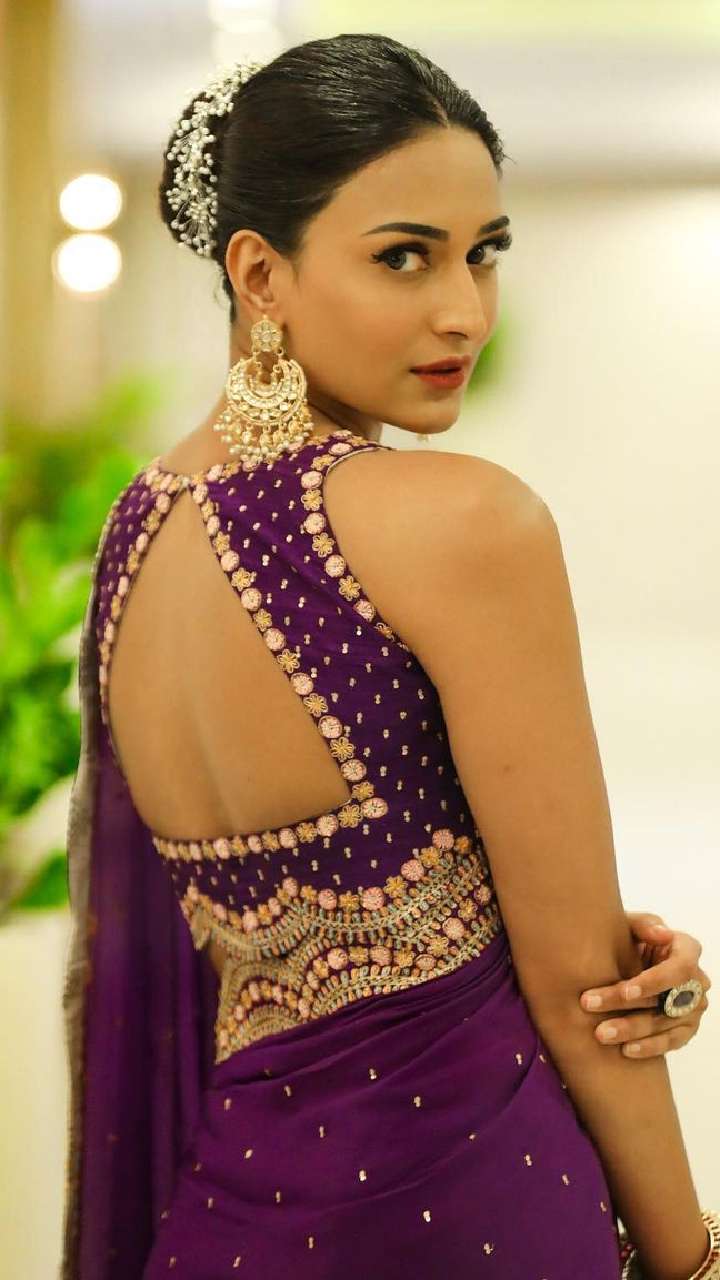 Breathtaking List of Diwali Styles Inspired by Bollywood Celebrities | Saree  jacket designs, Fashionable saree blouse designs, Saree blouse designs  latest