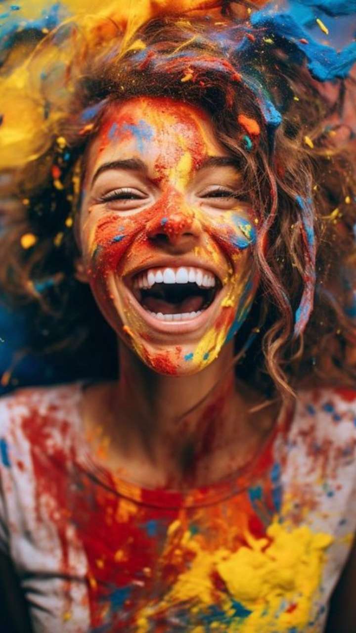 7 Unique Captions For Holi Pictures To Post On Social Media