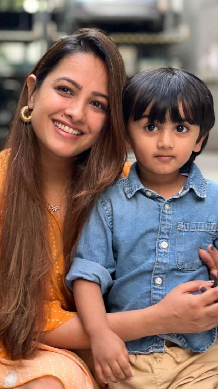TV Actress Anita Hassanandani Cute Pics With Baby Boy Aarav