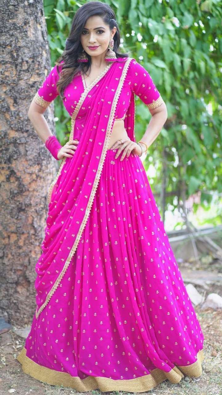 6 Beautiful Lehengas Ft. Shobha Shetty For Summer Wedding